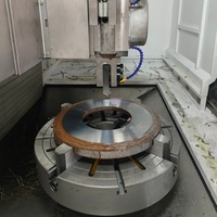 Tour vertical CNC XL1000 adapté à la fabrication de disques de frein, de petits disques de roues et d'autres composants de haute qualité.