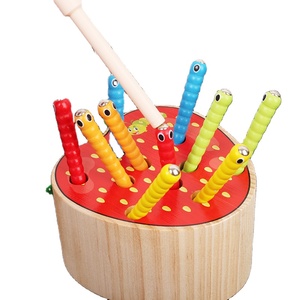 Fabricante venta directa de imán de juguete de madera de Apple de niños atrapar gusanos juego personalizado creativo de juguetes - Product Image 1