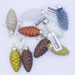 Juego de 6 Adornos Navideños Colgantes de Cristal Soplado en Forma de Piña para las Fiestas Navideñas - Product Image 5