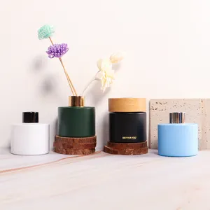Round 100ml Matte Black and White Color Reed <strong>Diffuser</strong> Glass Bottle <strong>with</strong> Cap <strong>Sticks</strong> - Product Image 3