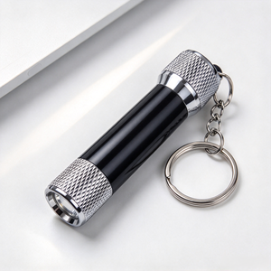 Mini lampe torche LED personnalisée en alliage d'aluminium, étanche, avec porte-clés, pour les situations d'urgence en extérieur et le transport quotidien - Product Image 2