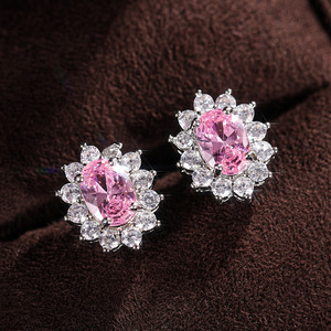 Orecchini a Perno con Fiori Colorati per Donne, Design Floreale Creativo, Orecchini alla Moda - Product Image 4
