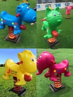 Qiyuan QY002 Cheval à bascule en forme de baleine, chaise pivotante, équipement de jeu extérieur coloré et sûr en plastique PE pour enfants
