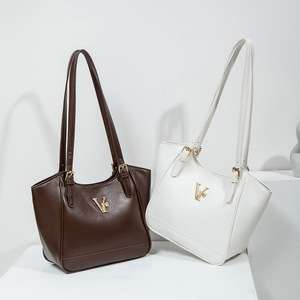 กระเป๋าโท้ทขนาดกลาง Vr กระเป๋าถือผู้หญิง สีขาว สีดำ สีกาแฟ สำหรับใช้ในชีวิตประจำวัน ฤดูใบไม้ผลิ 2026 - Product Image 3