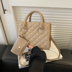 Nouvelle Sacoche Bandoulière Rhombique Brodé Tendance Portable Design Carré Fermeture Éclair <span class=keywords><strong>Sac</strong></span> à <span class=keywords><strong>Main</strong></span> Personnalisé pour <span class=keywords><strong>Femme</strong></span> - Product Image 3