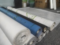 Sous-couche de toiture pour toiture métallique, membrane de toiture réfléchissante, barrière contre la vapeur