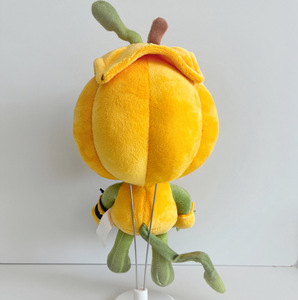 Peluche d'Halloween mignonne et chaude en forme de gourde, avec un matériau en peluche courte et un rembourrage en coton PP, jouet personnalisé de 31 à 50 cm - Product Image 4