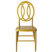 Chaise Chiavari empilable en métal doré et blanc, durable, pour l'extérieur, avec coussin, pour mariages, banquets et événements, fabriquée en Chine