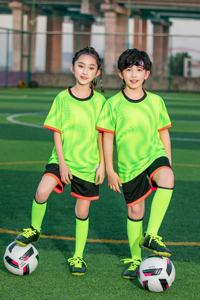 Venda quente Unisex Sportswear Treino das Mulheres dos homens Desgaste de Futebol Customizável Nova Temporada Com Nome Da Equipe Kits Personalizados - Product Image 2