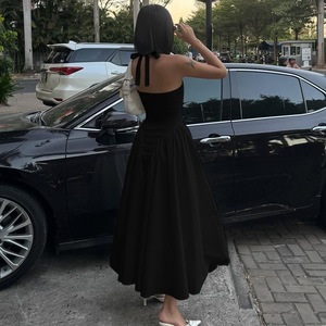 Best-Selling New Solid Color Sexy Deep V Hollow-Out Halter Neck Elegant Floor-Length A-Line Skirt <strong>Women's</strong> - Product Image 3