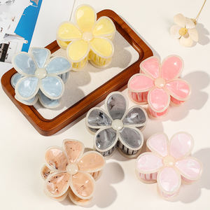 Elegante e dolce artigli per capelli a forma <span class=keywords><strong>di</strong></span> fiore semplice stile alla moda artiglio per capelli per <span class=keywords><strong>donna</strong></span> dietro la <span class=keywords><strong>testa</strong></span> accessorio Logo personalizzato - Product Image 1