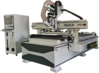 Máquina CNC de Nesting 1325 con Magazín de Herramientas Lineal, Control Syntec, 3 Ejes, Husillo Único, Multifuncional para Fabricación de Armarios