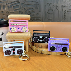 Mini Grabadora <span class=keywords><strong>de</strong></span> Llavero <span class=keywords><strong>de</strong></span> PVC con Diseño <span class=keywords><strong>de</strong></span> Dibujos Animados, Colgante Creativo, Regalo para Mochila Escolar o para Parejas, Venta al por Mayor, Pequeño Llavero con <span class=keywords><strong>Radio</strong></span> - Product Image 3