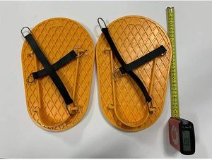 Chaussures de sécurité antidérapantes TULGIGS avec coussinets de plâtrage et ensemble de manches + leggings, chaussures de sécurité pour la construction, taille unique - Product Image 1