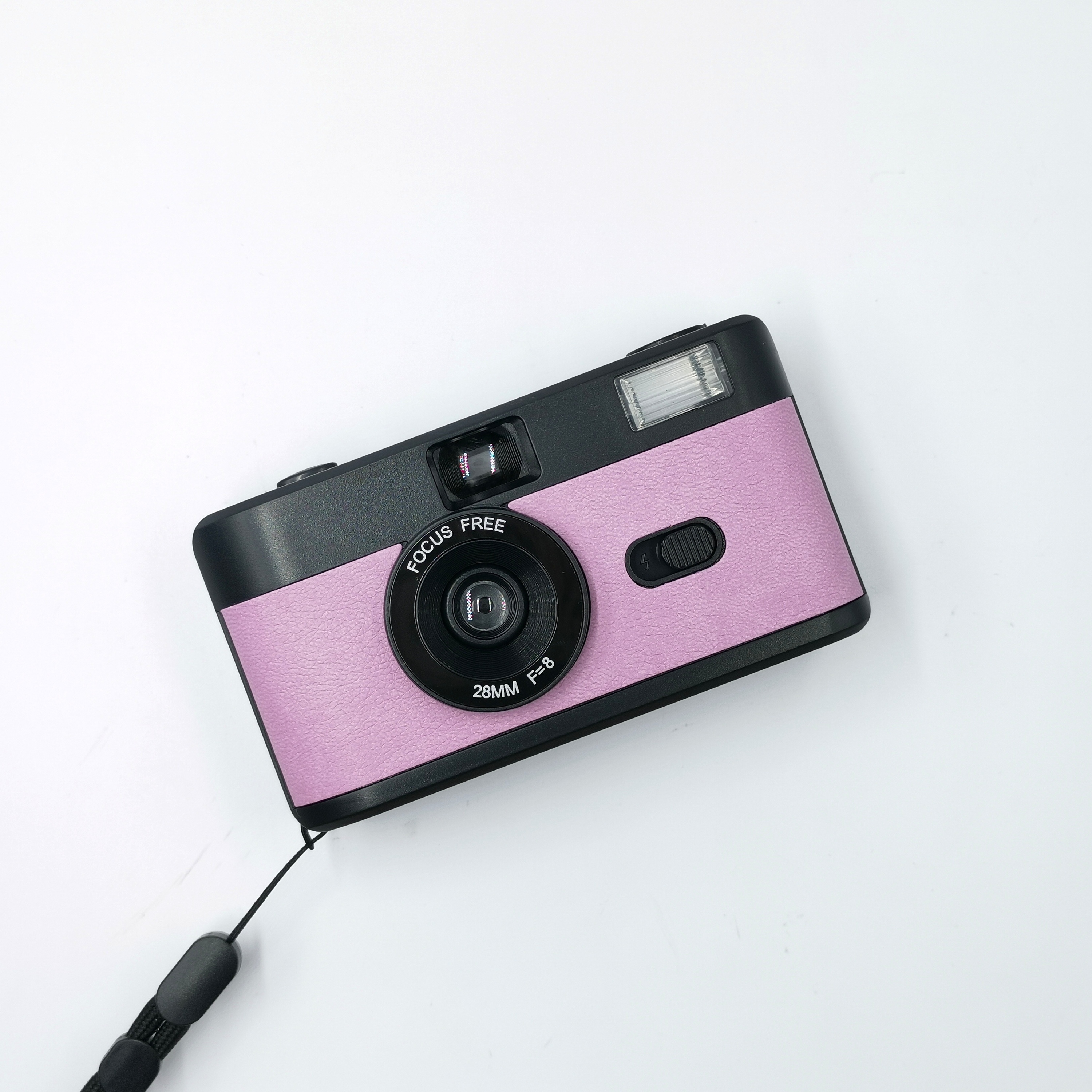 Noir avec rose pourpre