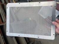 Fourniture d'usine ZHENYU trou d'émission de chauffage perforé en aluminium trou d'évent d'écran de sécurité de découpe laser pour machines