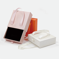 Boîte cadeau à bijoux en papier rigide carrée personnalisée avec tiroir coulissant et poignée pour la vente en gros - Logo personnalisé recyclable ODM/OEM