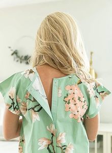 Stay Patient Dress Uniform Cuello redondo Botón Impresión reutilizable Mujeres Vestidos de hospital para ventas Bata de hospital - Product Image 5