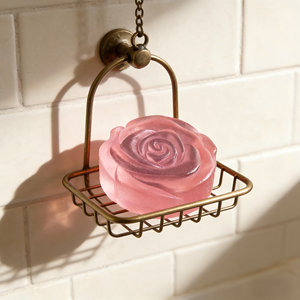 Savon Transparent à la Rose Fait Main Naturel, Savon à l'Huile Essentielle Éclaircissant pour la Beauté, Revitalise l'Éclat de Votre Peau - Product Image 2