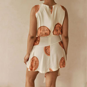 Robe courte décontractée à col rond sans manches à imprimé plage en gros, robe mini en rayonne et viscose sur mesure - Product Image 3