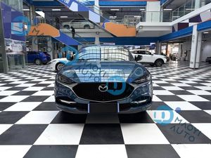<span class=keywords><strong>Mazda</strong></span> <span class=keywords><strong>CX</strong></span>-4 Modelo 2022, SUV Compacto de Diseño Elegante con Características de Seguridad Avanzadas y Rendimiento Eficiente - Product Image 2