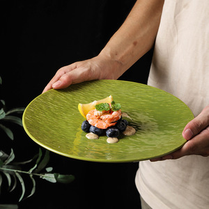 Assiette en céramique de style rétro japonais haut de gamme, classique pour la restauration et l'hôtellerie, idéale pour steak, dessert, pâtisserie et dîner - Product Image 3