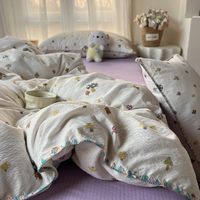 Parure de lit en polyester 4 pièces avec housse de couette et couette à motif dessin animé pour textiles de maison, taille King Size, utilisable toutes saisons, personnalisable en usine