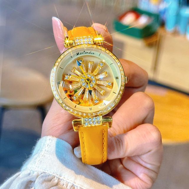 Women's Bohemian Rhinestone-Embedded Watch with Rotatable Starry Sky & Sunflower Dial Stainless Steel Quartz Wristwatch N2605244