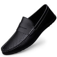Mocassins Homme Dreamy Stark en Cuir Microfibre Souple et Creux, Blanc et Noir, à Enfiler, Doublure en Maille, Semelle Intérieure EVA, Idéals pour l'Été et Toutes Saisons