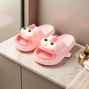 Pantuflas Planas de EVA para Niños con Diseño de Pez de Boca Grande, Ligeras, Ecológicas, Impermeables, Transpirables, con Orificios, para las Cuatro Estaciones - Product Image 3