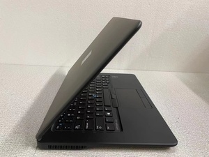 Portátil empresarial D-ell Latitude 7450 de 14 pulgadas, reacondicionado en color plata, con Intel Core i7 de 5.ª generación, 8 GB de RAM y disco duro de 500 GB. - Product Image 3