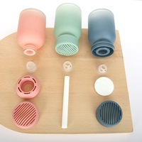 Le diffuseur d'air en verre cylindrique de 120 ml de couleur vert dégradé bleu rose nouvellement conçu pour la voiture, aromathérapie, se vend bien