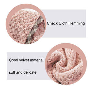 8069 Kawaii Buena absorción de agua Coral Fleece Secador de manos Toalla de flores con lazo colgante para cocina Secador de manos Toalla Baño - Product Image 4