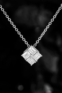 จี้เพชรทรงเหลี่ยมมรกต 0.908 กะรัต ทองคำขาวแท้ 14K คลาสสิก พร้อมสร้อยคอ |   จี้เพชรทรงเหลี่ยมมรกตที่สร้างขึ้นในห้องปฏิบัติการ - Product Image 2