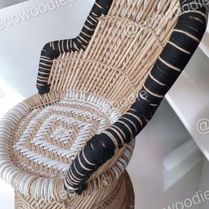 Ensemble de chaises modernes en bambou pour enfants, empilables, antidérapantes, idéales pour la salle à manger, la salle de jeux et le jardin - Product Image 1