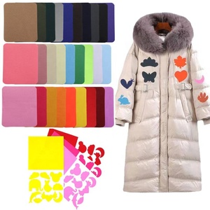 Patchs à coller personnalisés auto-adhésifs et imperméables patchs de <span class=keywords><strong>réparation</strong></span> légers pour vêtements trous de <span class=keywords><strong>réparation</strong></span> de veste en duvet - Product Image 1