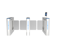 Sistema de Control de Acceso con Barrera Abatible y Lector de Tarjetas RFID para Edificios de Oficinas