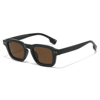 Lunettes carrées simples 2026 pour hommes – Décontractées, colorées, verres teintés personnalisables, monture PC, lunettes de soleil de créateur