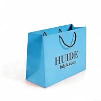 Sacs cadeaux en papier personnalisés en gros pour vêtements, artisanat et articles essentiels pour le shopping