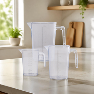 Verseuse graduée HALO Premium en plastique transparent avec poignée et bec verseur pour la cuisine, la pâtisserie et la restauration - Product Image 5
