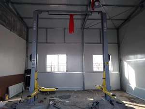 Lève-voiture hydraulique à deux colonnes AUTOKE à double cylindre avec pont roulant, capacité de 4 tonnes, hauteur de levage de 1850 mm, stockage de véhicules - Product Image 2