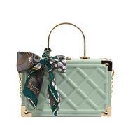 Sac Tendance 2024 vente en gros nouveau fil de père noël mignon une épaule diagonale sac croisé noël sac tissé à la main