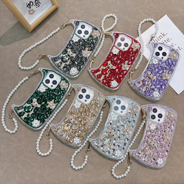 Luxury Bling Diamond Handbag Phone Case for iPhone 14 13 15 Pro Max Fancy Bear Glitter Rhinestone Cover With Pearl Wrist Strap