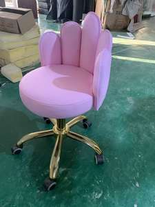 Silla de Técnico Moderna de Cuero Rosa, Pequeña, de Lujo, Ajustable en Altura y Giratoria, Sillas de Barbero en Venta - Product Image 3