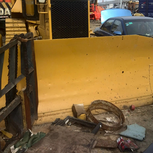 Venta Especial: Bulldozer CAT D5H Usado de Alta Calidad, Buen Funcionamiento, Capacidad de Empuje de 5.4m, Radio de Giro Corto - Product Image 1