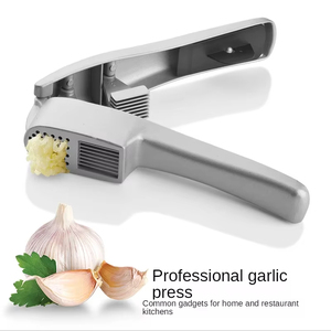 Presse-ail manuel en aluminium pour la cuisine et la maison – Ustensile de cuisine en gros pour presser l'ail - Product Image 6