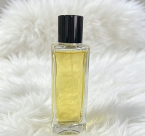 Un parfum élégant qui est populaire sur toute la planète et un incontournable pour les fans, avec une fragrance longue durée. - Product Image 3