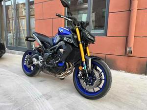 <span class=keywords><strong>Yamaha</strong></span> <span class=keywords><strong>MT</strong></span>-<span class=keywords><strong>09</strong></span> 889cc <span class=keywords><strong>Moto</strong></span> Hyper Naked à 3 Cylindres en Ligne, Couple Élevé, Motos à Essence - Product Image 4