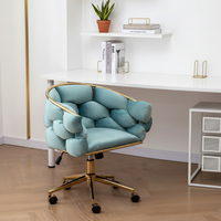 Chaise de salon confortable et tendance, style luxe léger, chaise moderne en velours avec dossier pour la maison