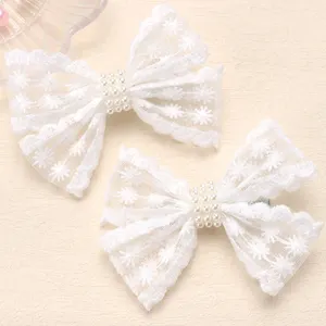 CN 2Pcs Boutique White Lace Hair Bow Embroidered Bowknot Hair Clip For Kids Girls Pearl Hair Accessories